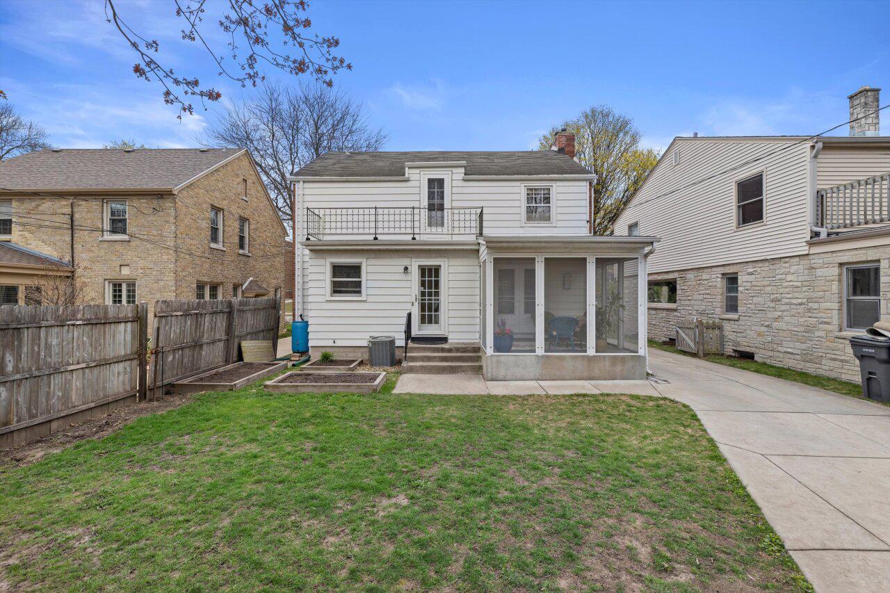 4773 North Marlborough DRIVE