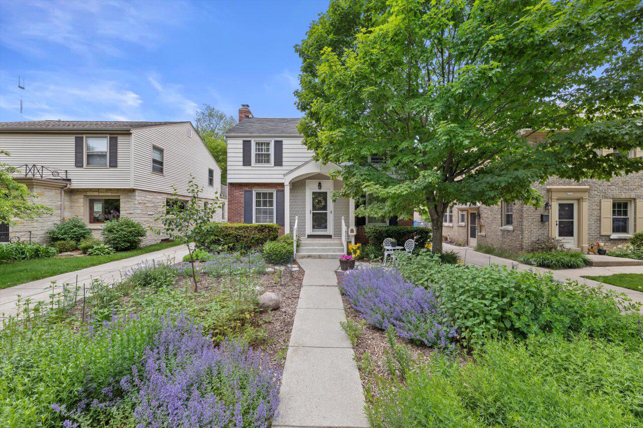 4773 North Marlborough DRIVE