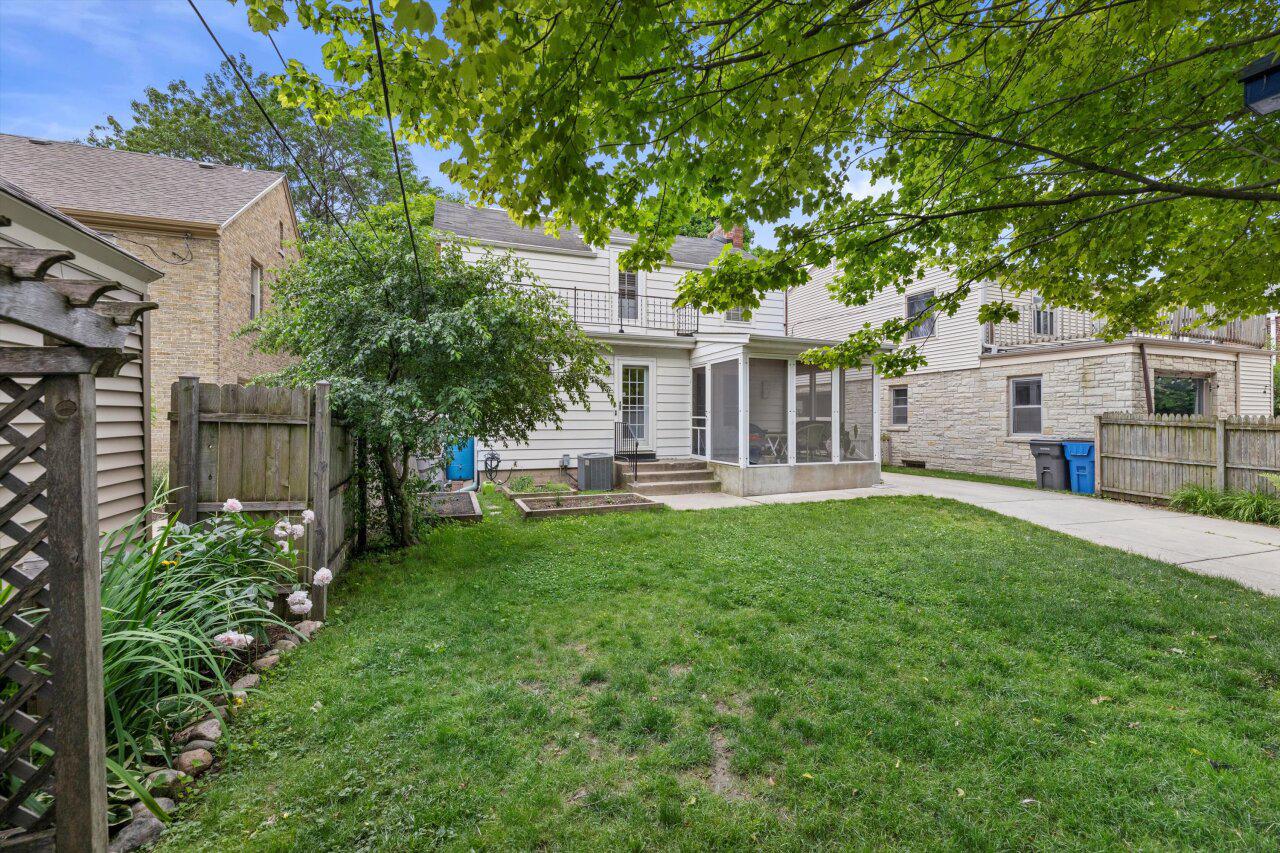 4773 North Marlborough DRIVE