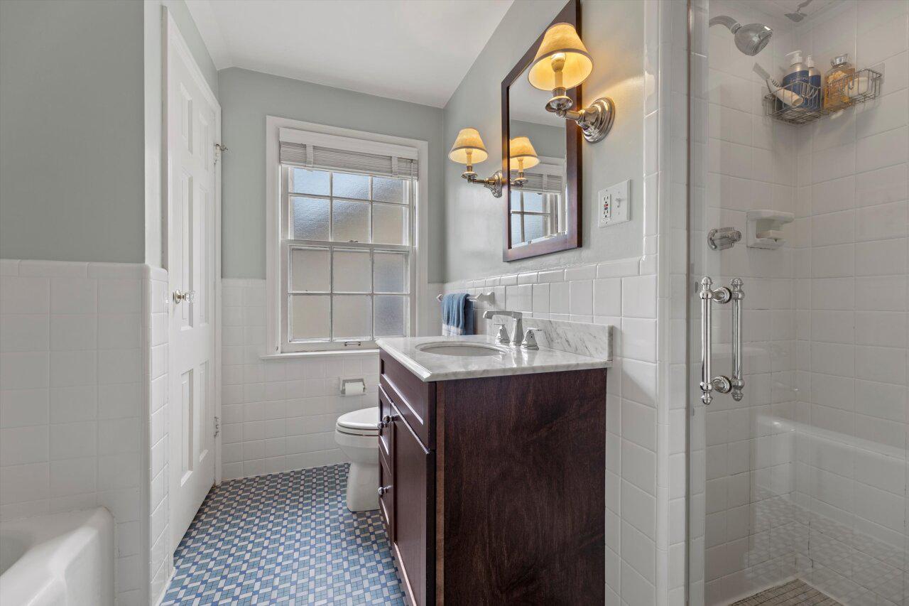 4773 North Marlborough DRIVE