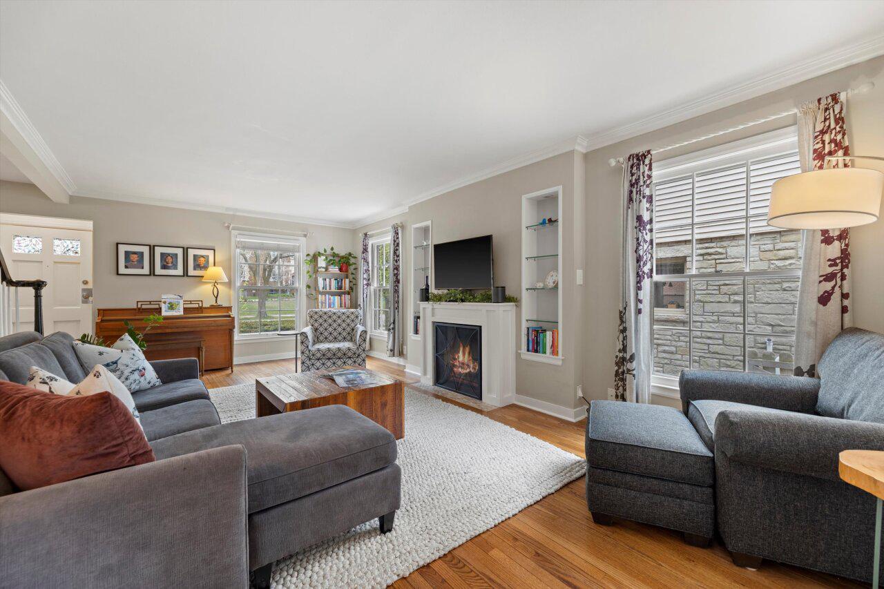 4773 North Marlborough DRIVE