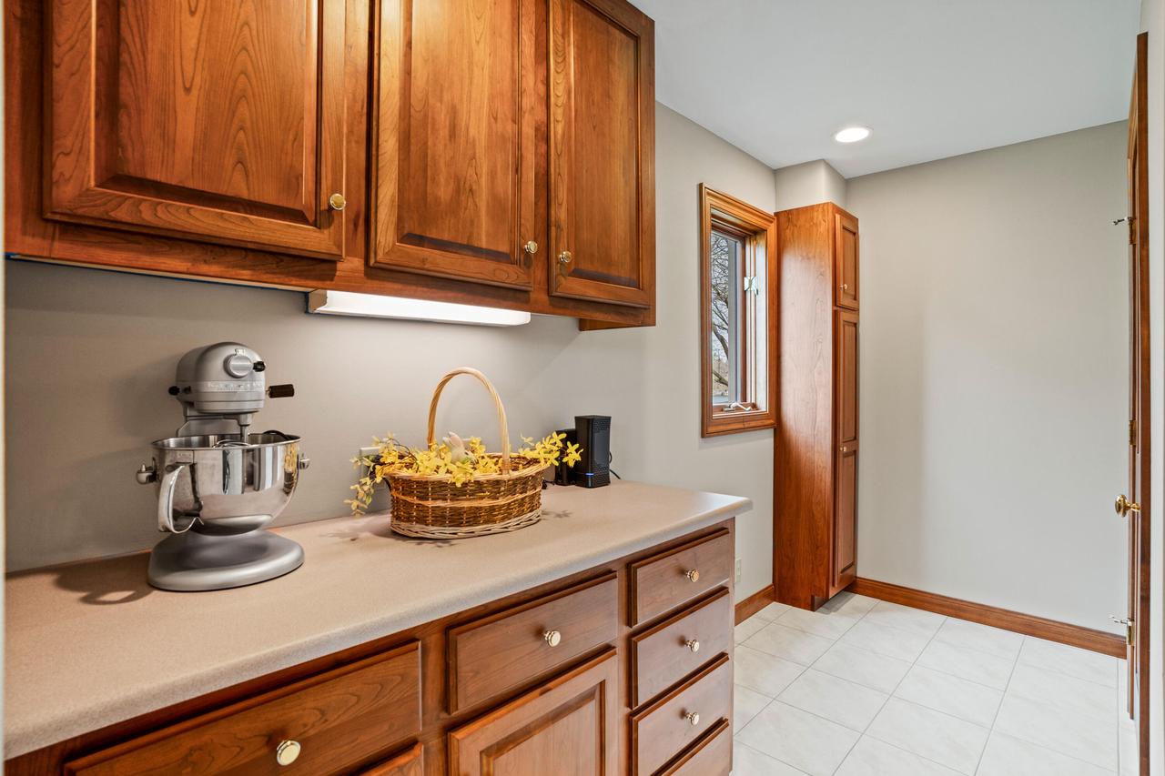 W290N8220 Florencetta HEIGHTS