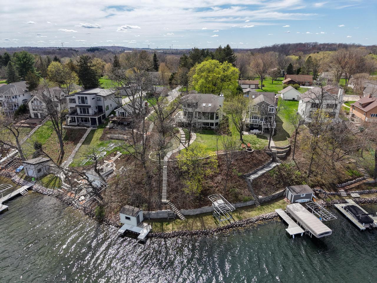 W290N8220 Florencetta HEIGHTS