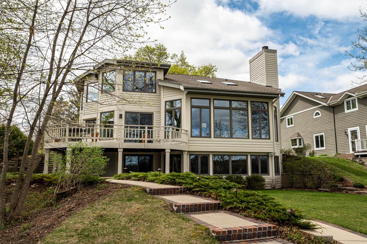 W290N8220 Florencetta HEIGHTS