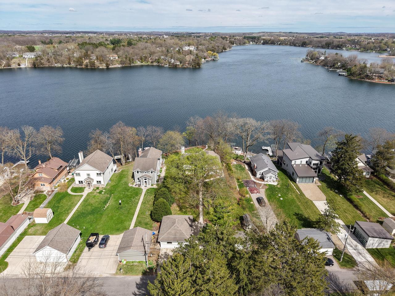 W290N8220 Florencetta HEIGHTS