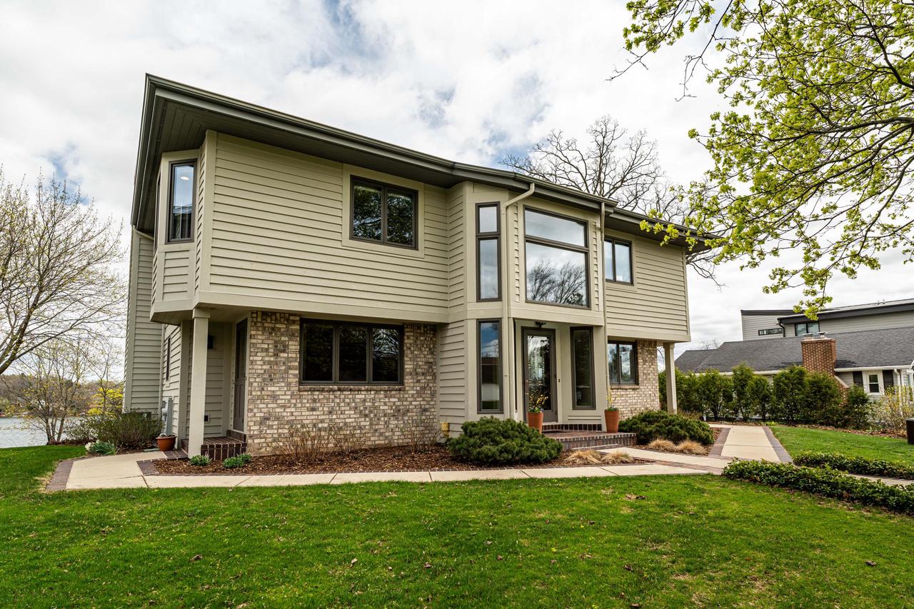 W290N8220 Florencetta HEIGHTS