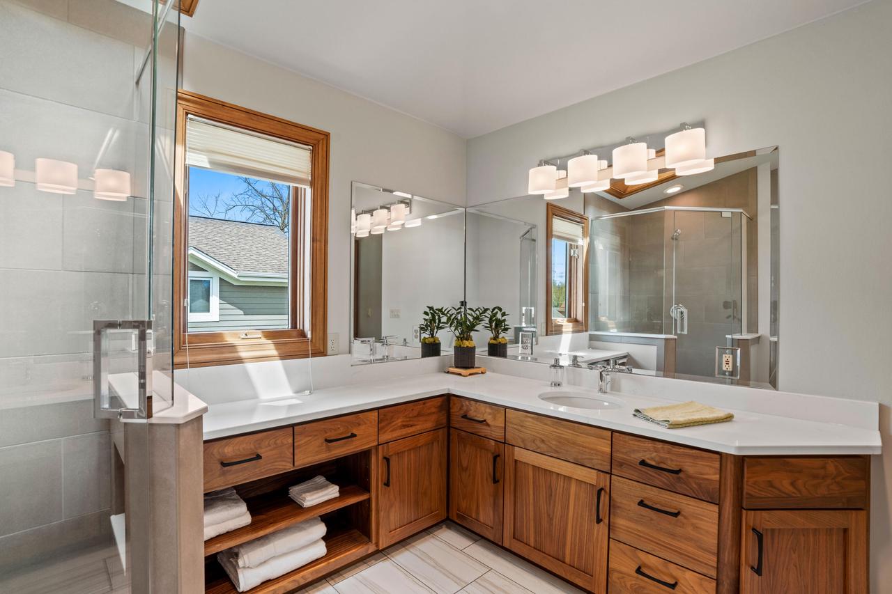 W290N8220 Florencetta HEIGHTS