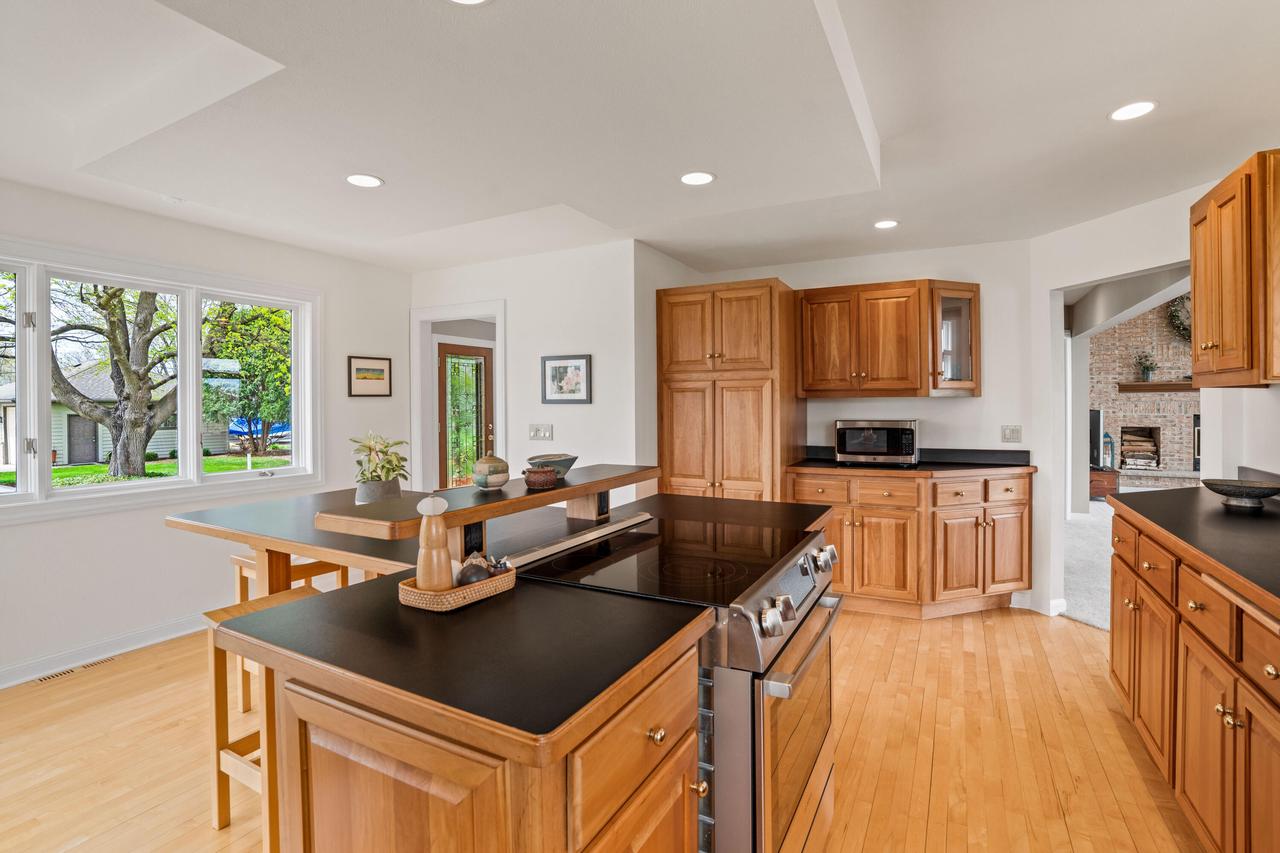 W290N8220 Florencetta HEIGHTS