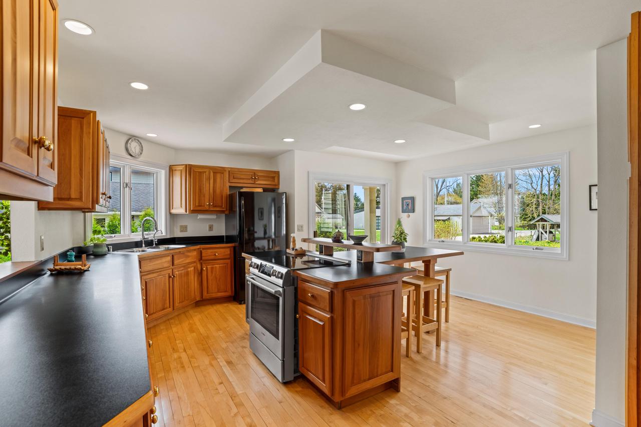 W290N8220 Florencetta HEIGHTS