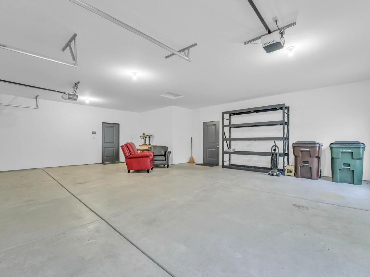 129 Phantom Lake COURT