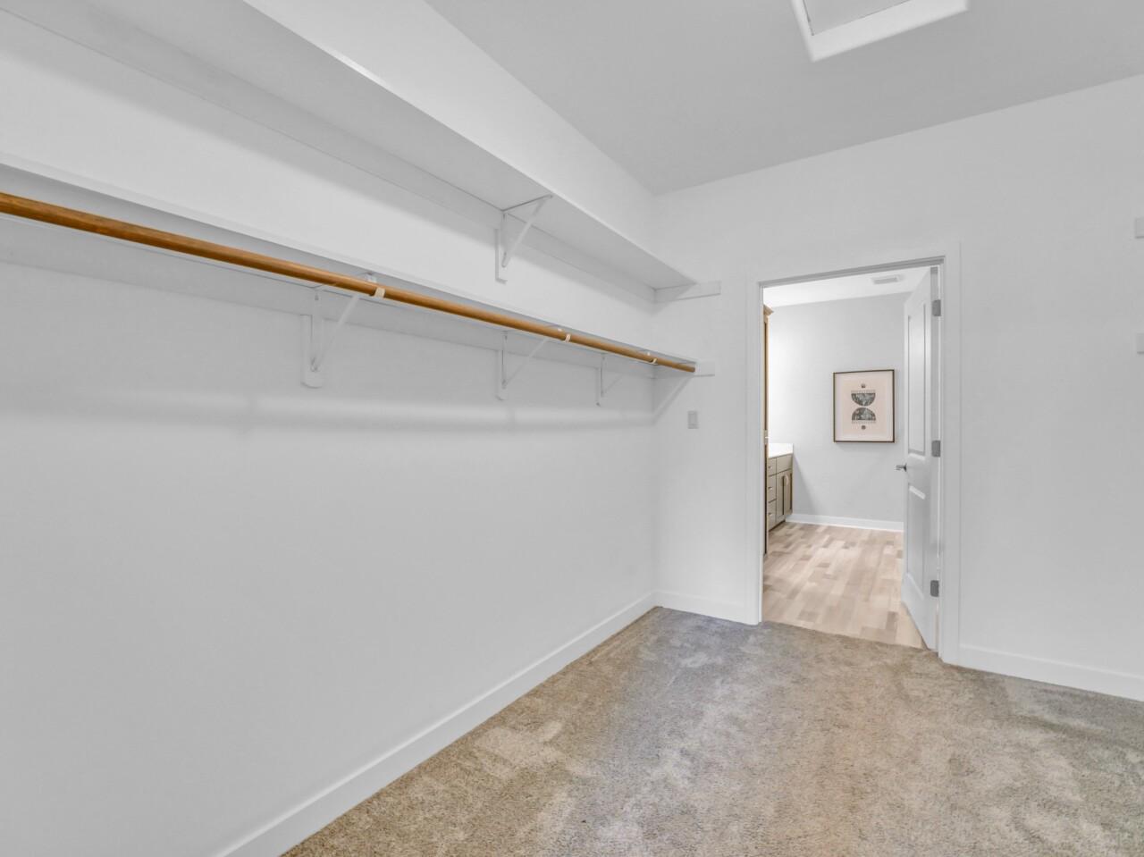 129 Phantom Lake COURT