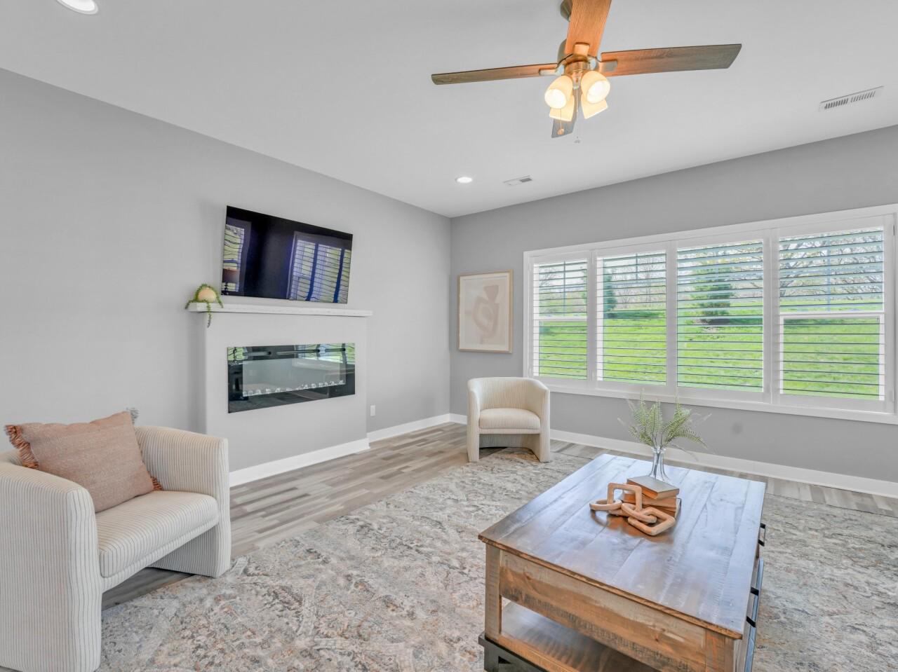 129 Phantom Lake COURT