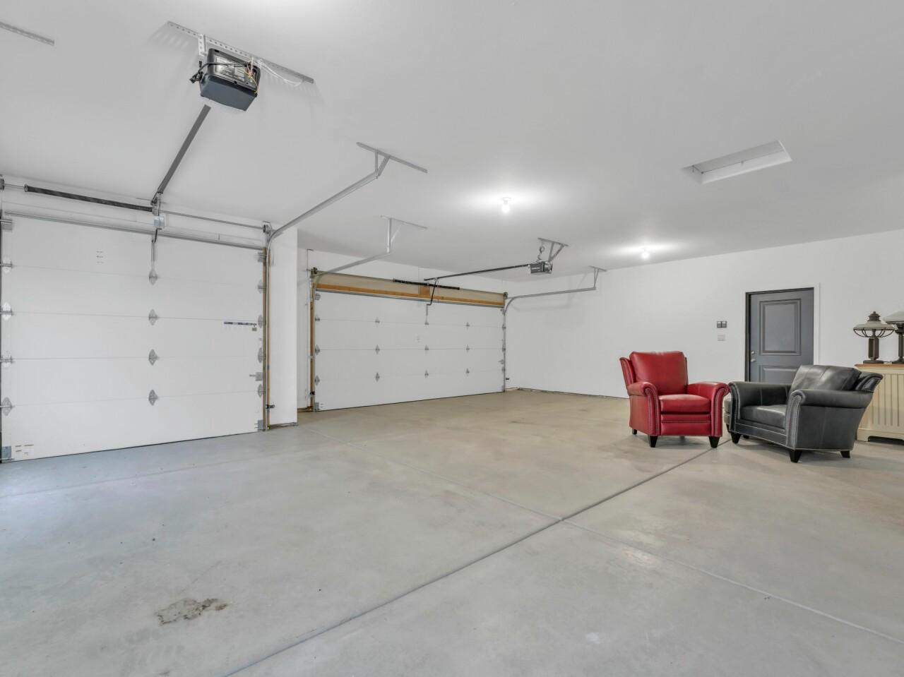 129 Phantom Lake COURT