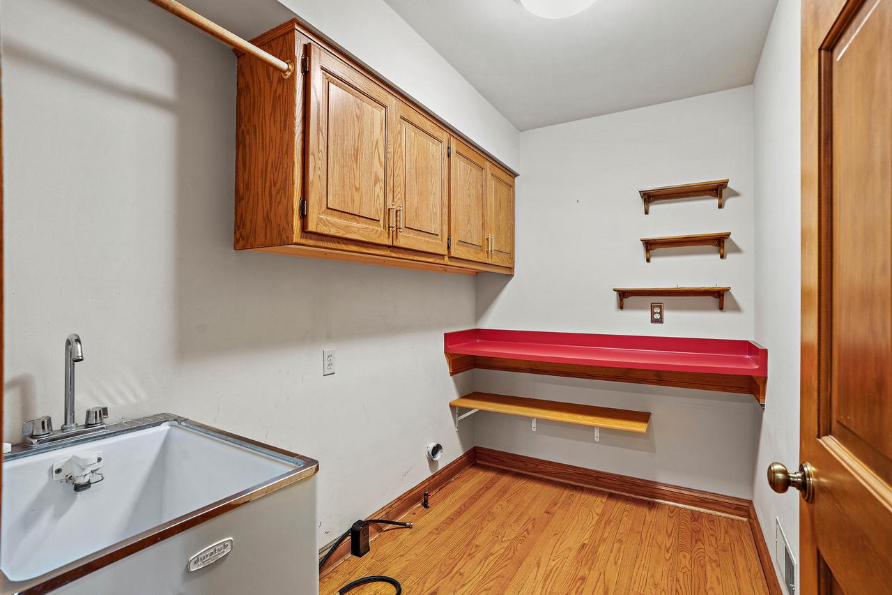 8266 South Country Club CIRCLE