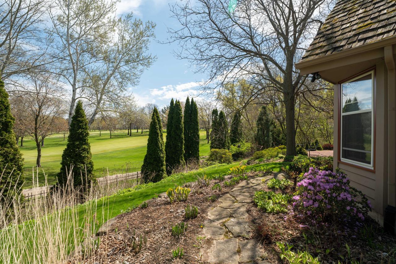 8266 South Country Club CIRCLE