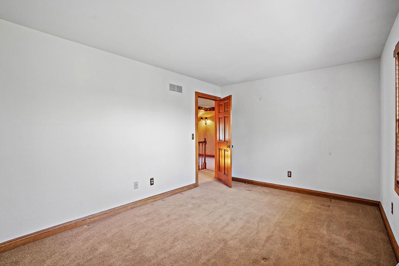 8266 South Country Club CIRCLE