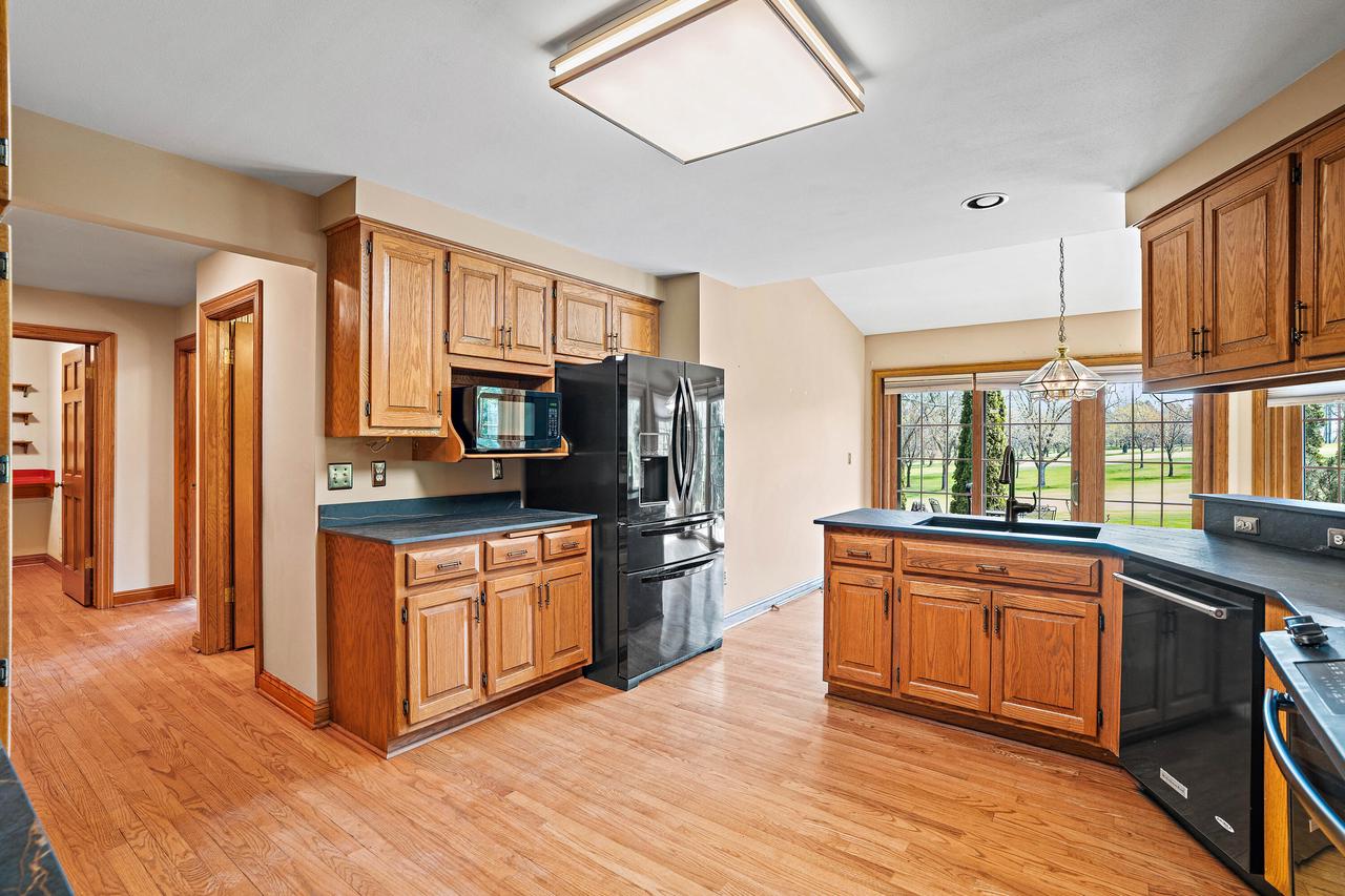 8266 South Country Club CIRCLE