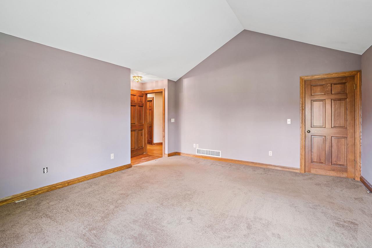 8266 South Country Club CIRCLE