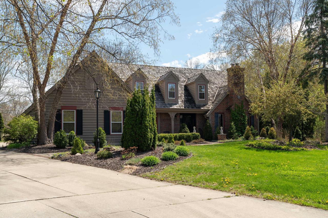 8266 South Country Club CIRCLE