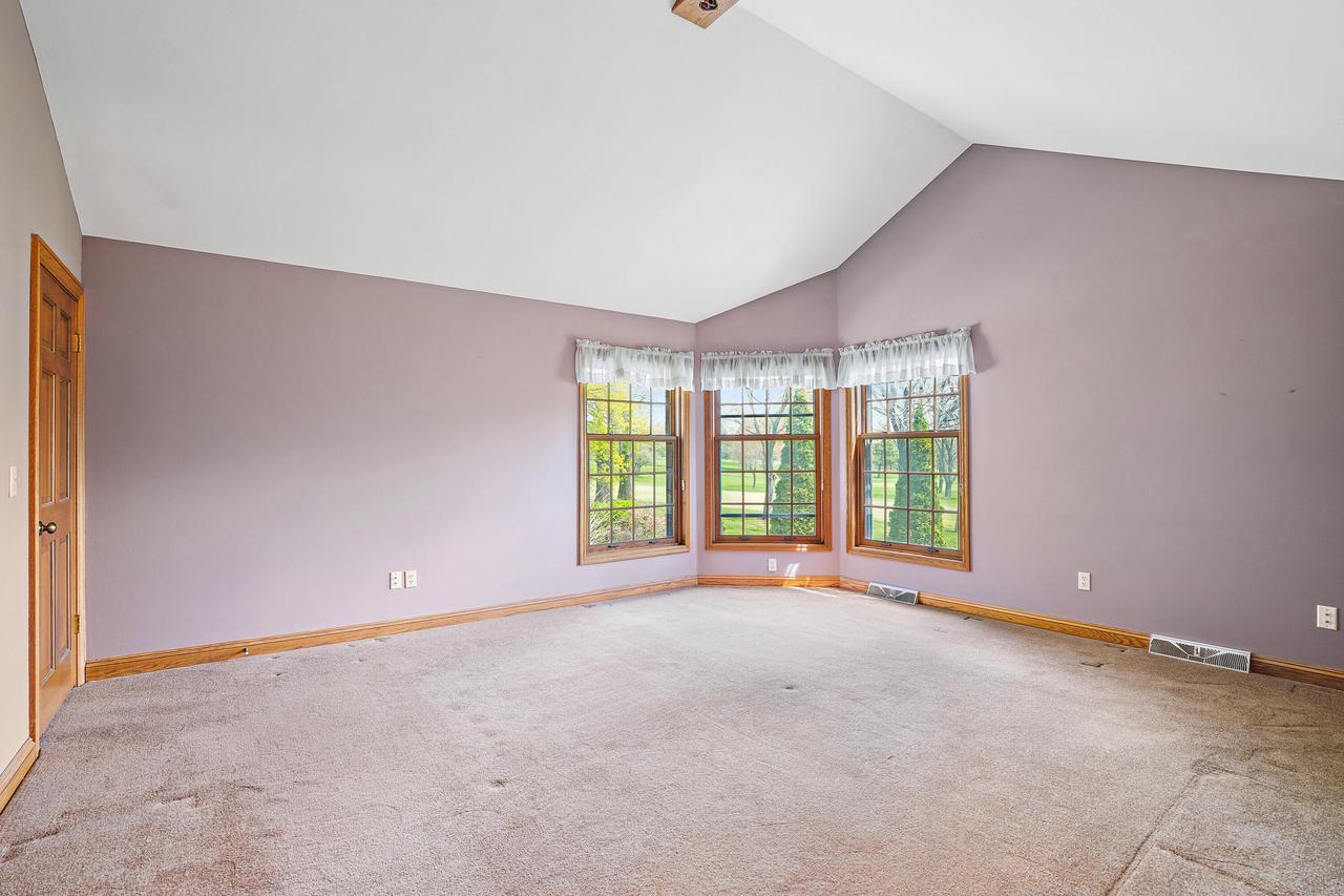 8266 South Country Club CIRCLE