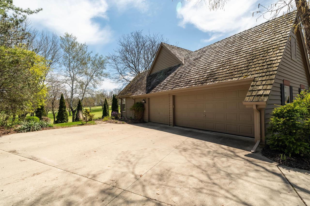 8266 South Country Club CIRCLE