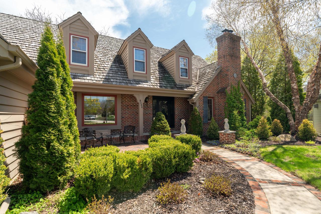 8266 South Country Club CIRCLE