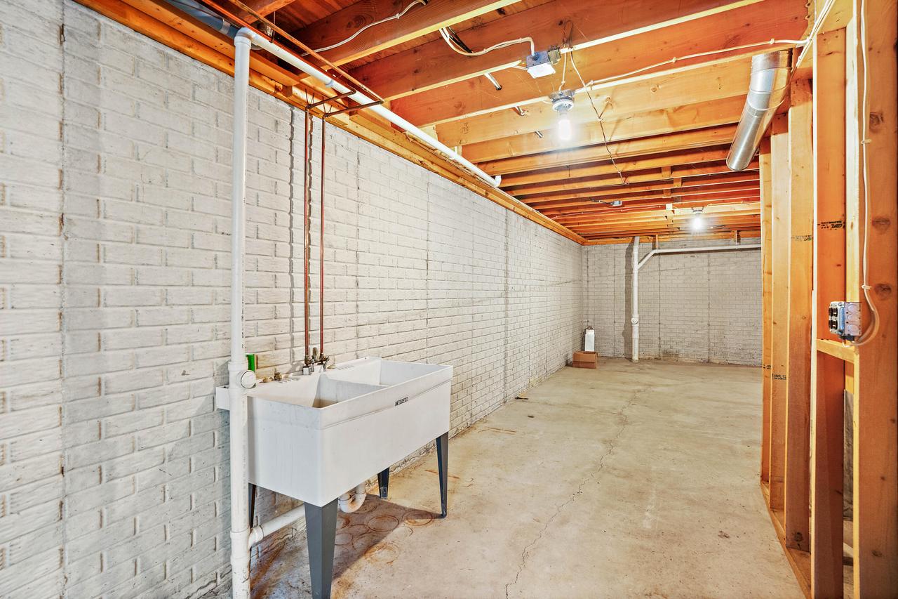 8266 South Country Club CIRCLE