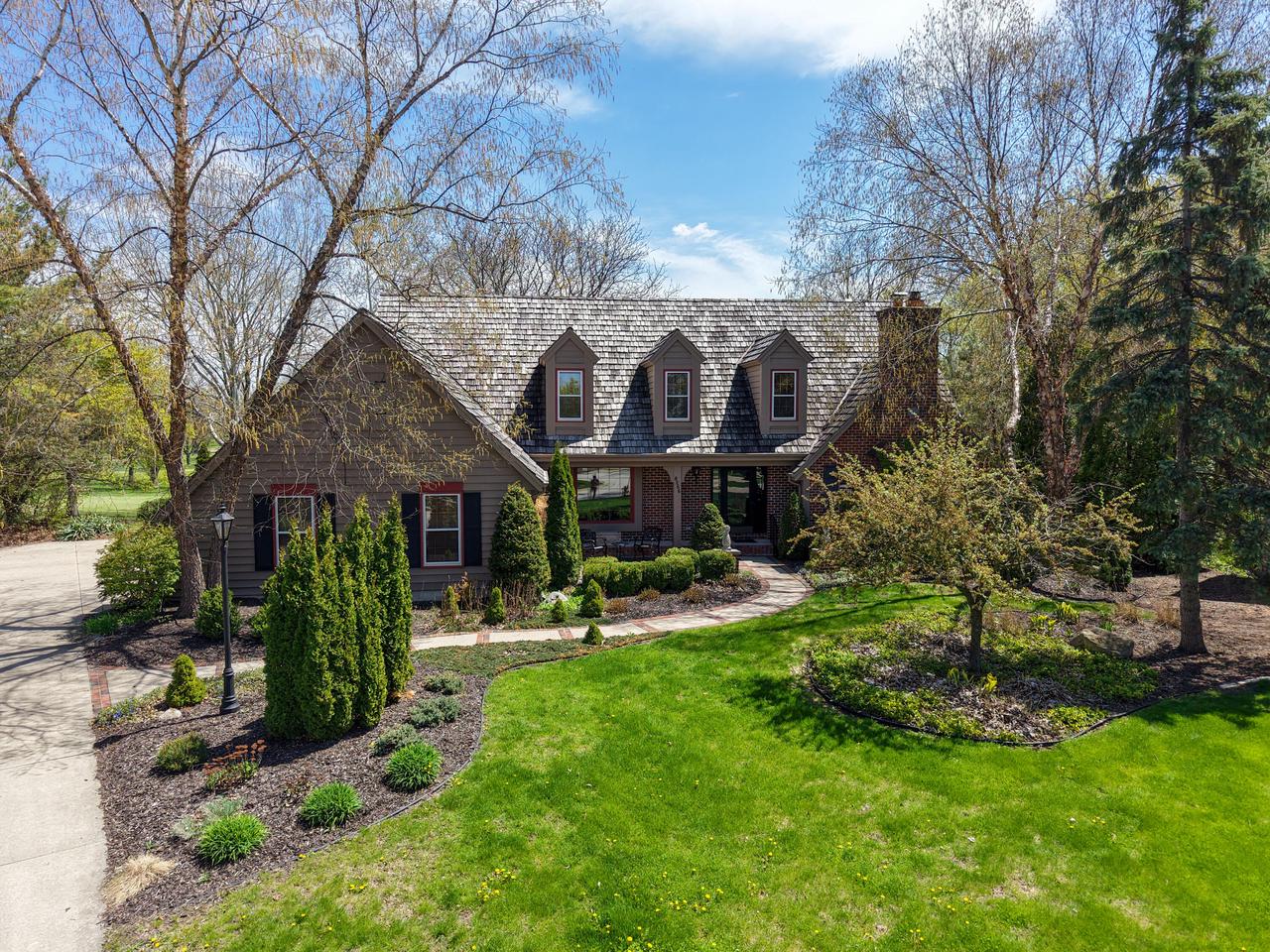 8266 South Country Club CIRCLE