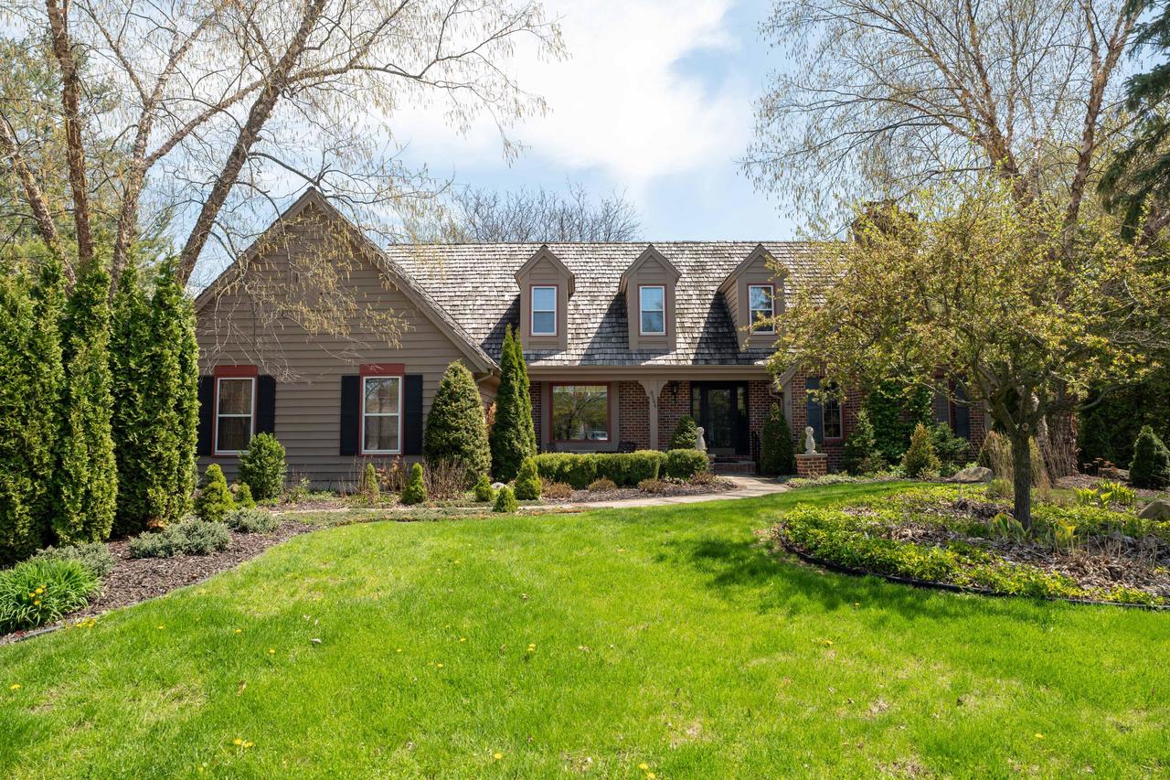 8266 South Country Club CIRCLE