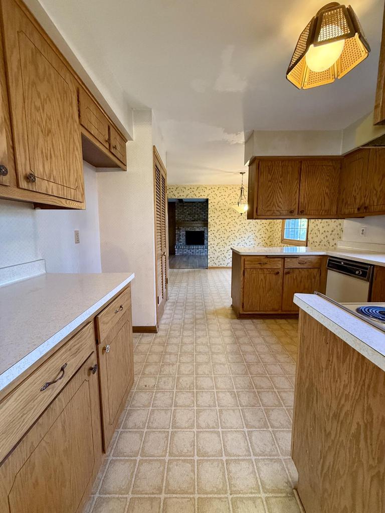 13875 Forest Grove ROAD
