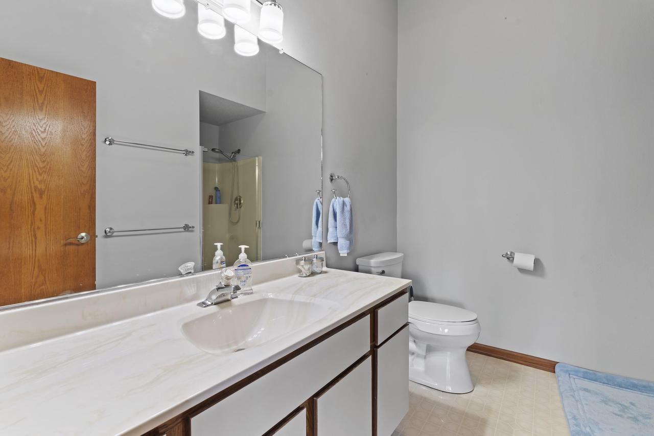 10153 West Whitnall Edge DRIVE B