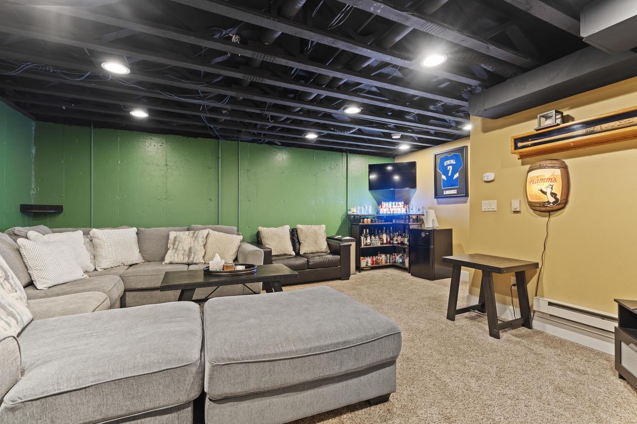 10153 West Whitnall Edge DRIVE B