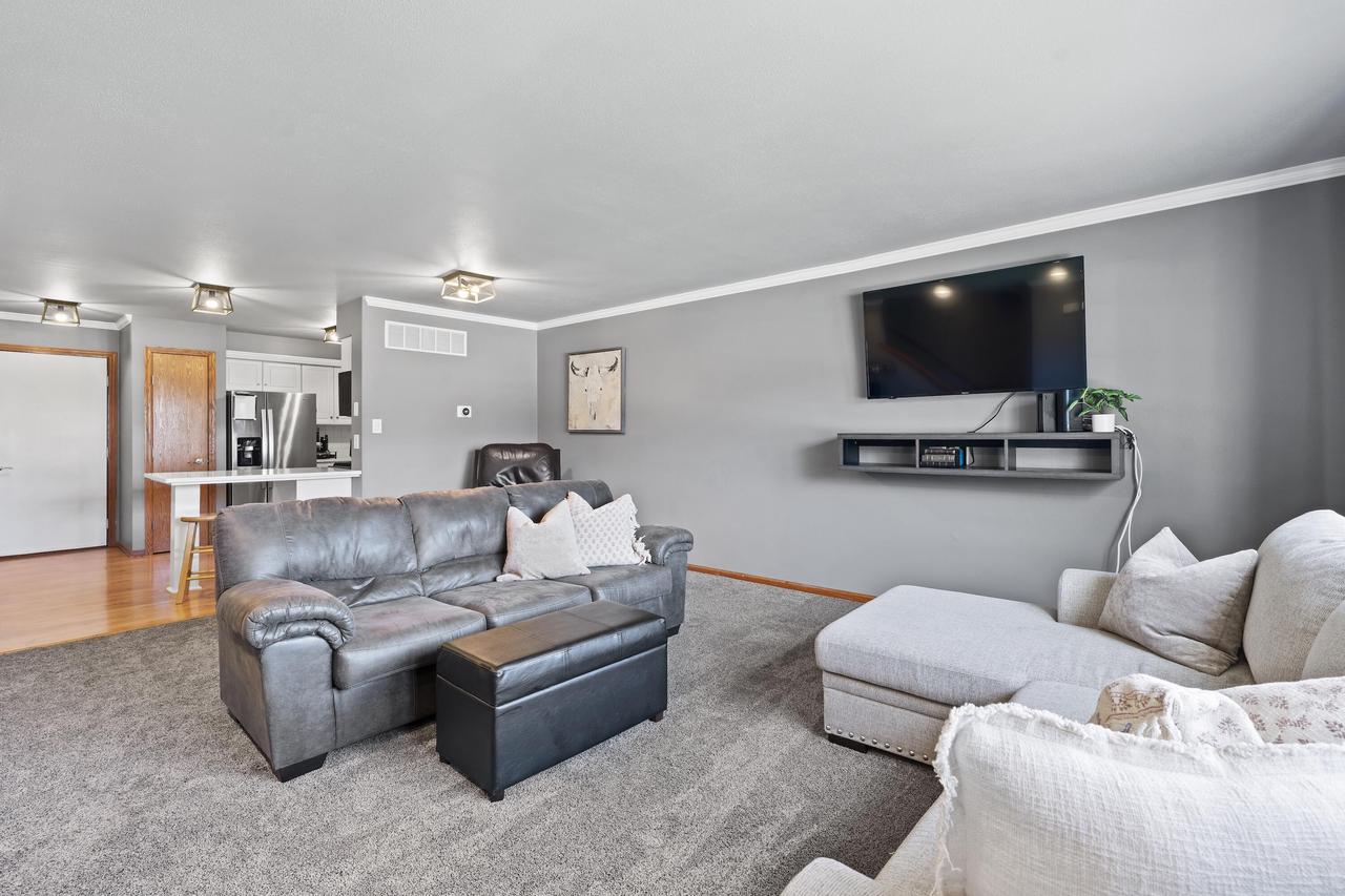 10153 West Whitnall Edge DRIVE B