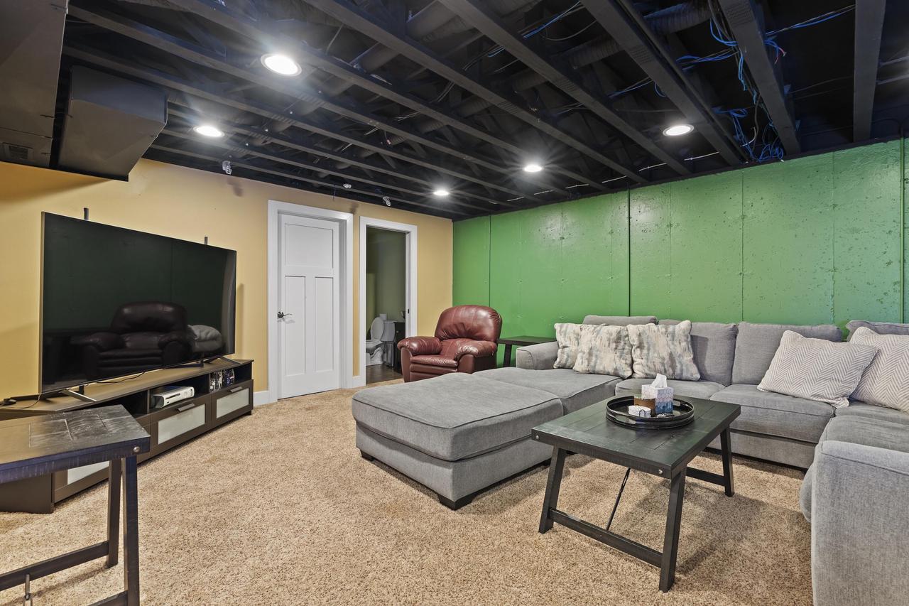 10153 West Whitnall Edge DRIVE B