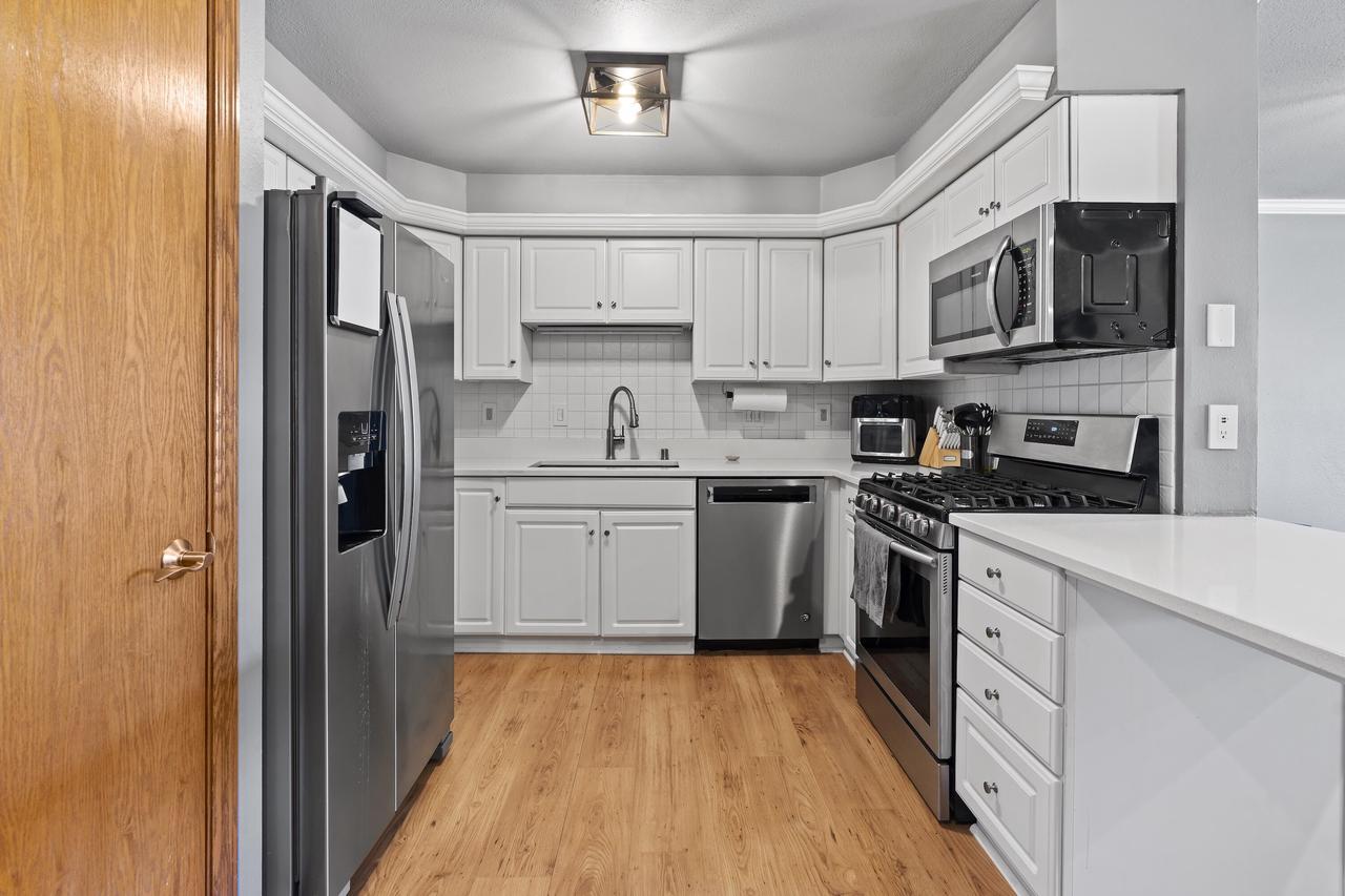 10153 West Whitnall Edge DRIVE B