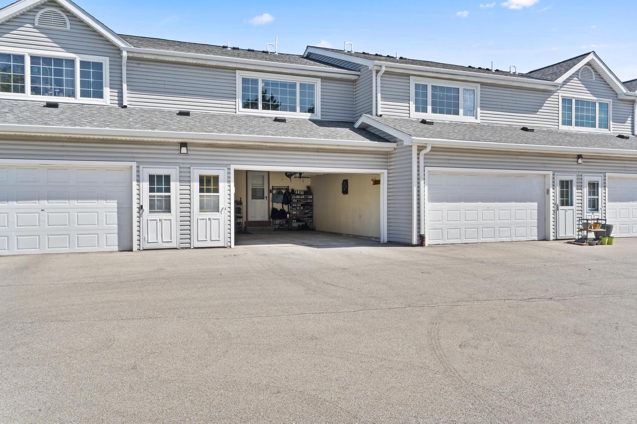 10153 West Whitnall Edge DRIVE B