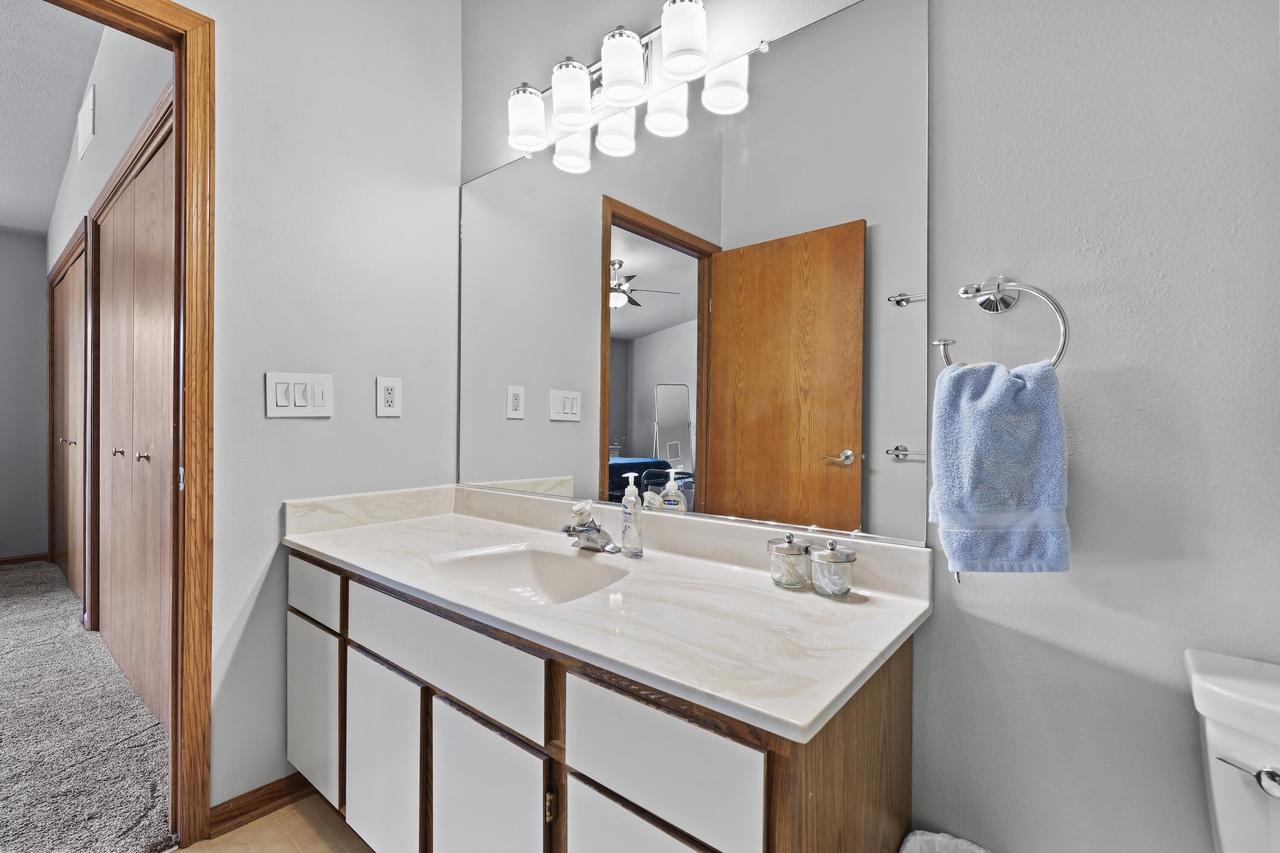 10153 West Whitnall Edge DRIVE B