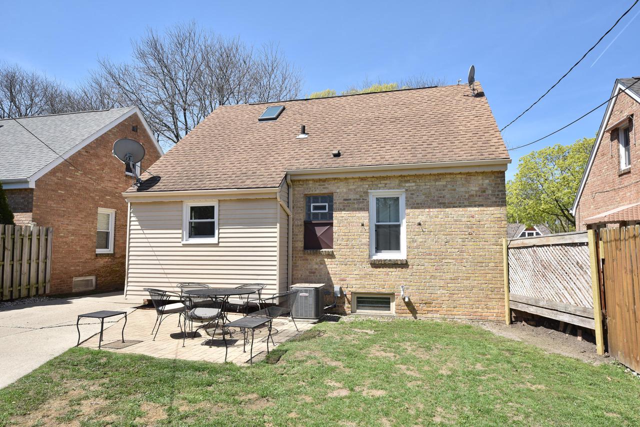 218 North 79th STREET