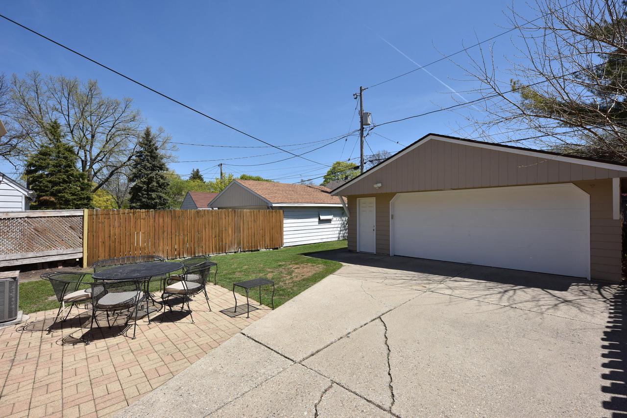 218 North 79th STREET