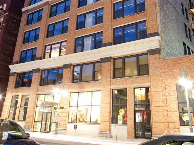 239 East Chicago STREET 702