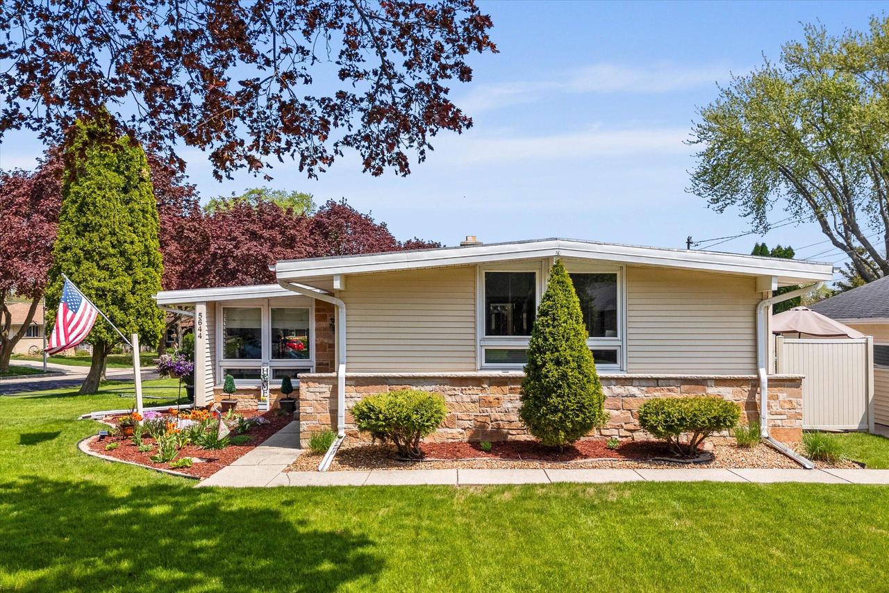 5644 South 39th STREET