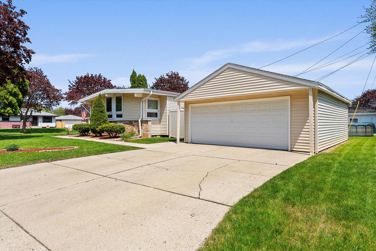 5644 South 39th STREET