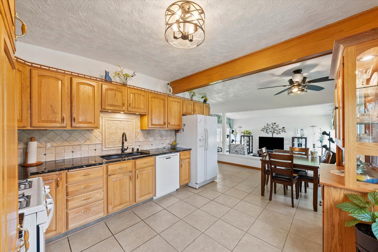 5644 South 39th STREET