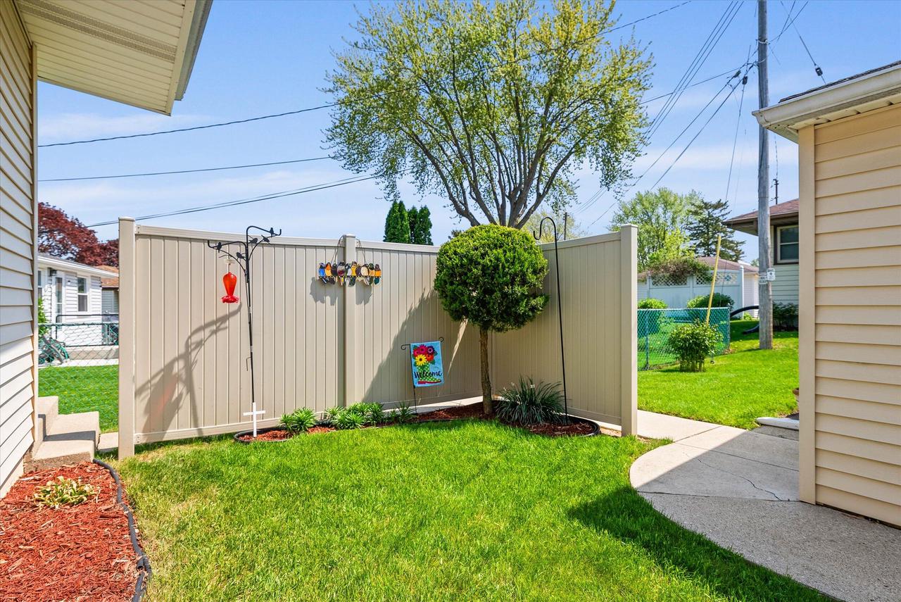 5644 South 39th STREET