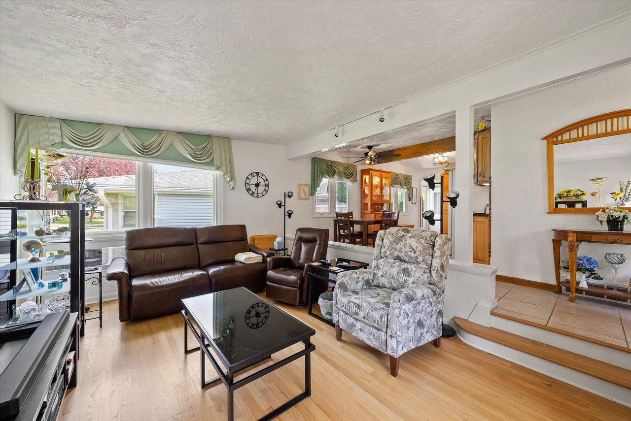 5644 South 39th STREET