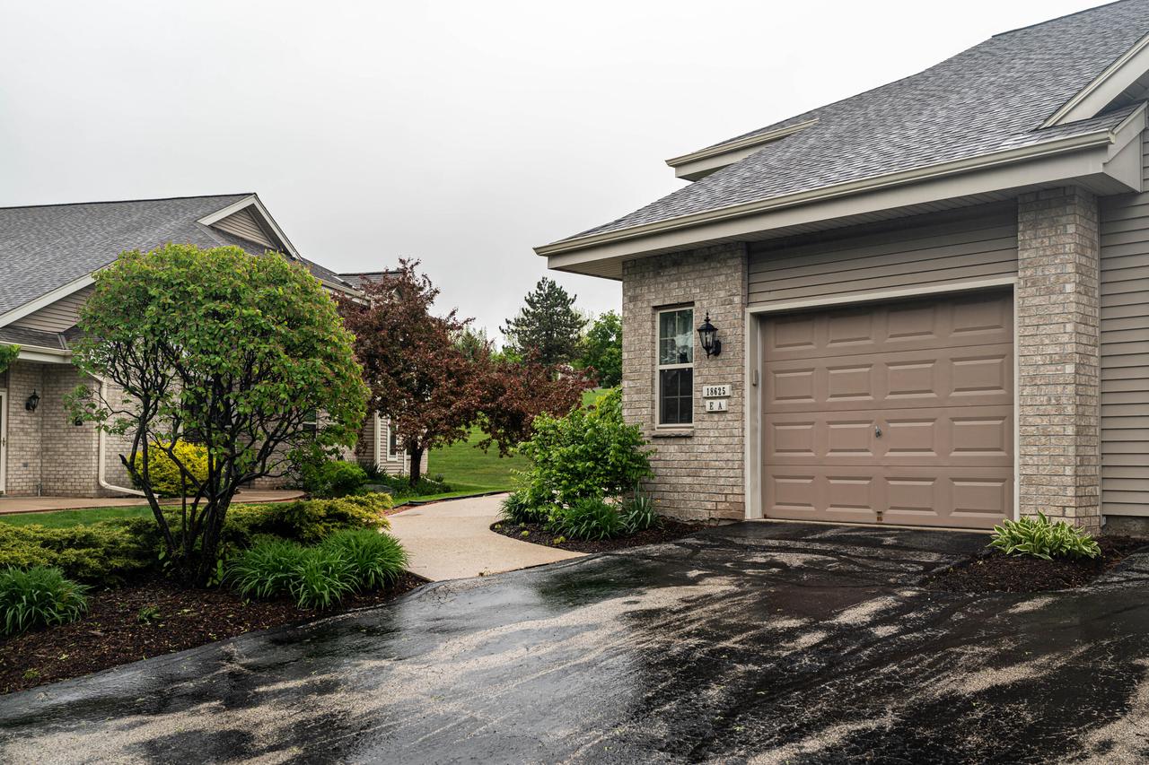 18625 Emerald CIRCLE A