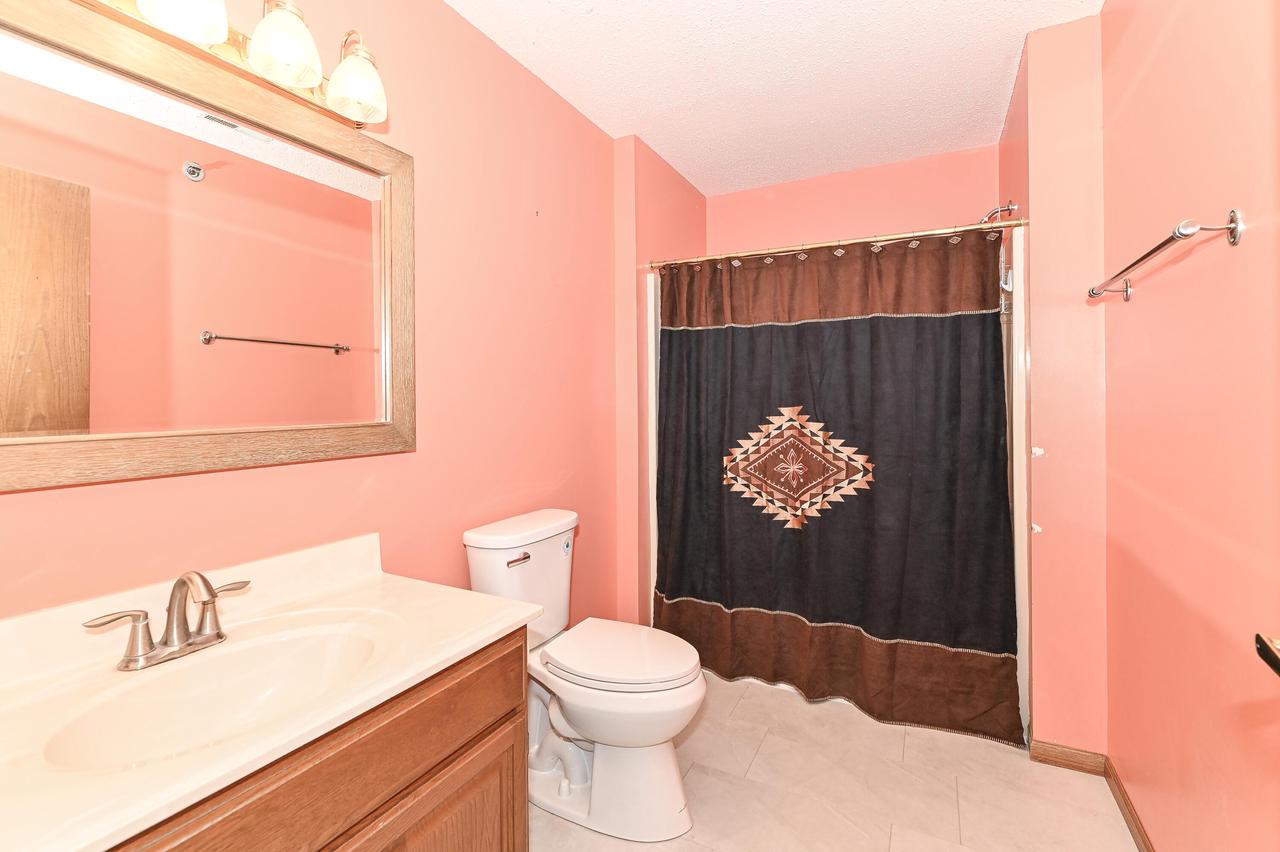 17650 West Lincoln AVENUE