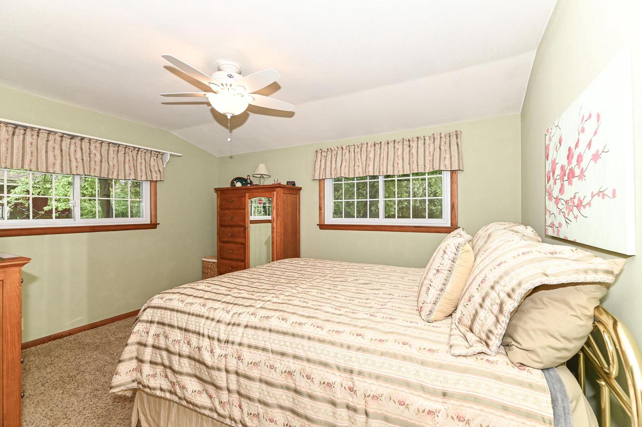 S66W13085 Somerset DRIVE