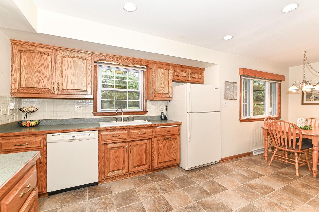 S66W13085 Somerset DRIVE