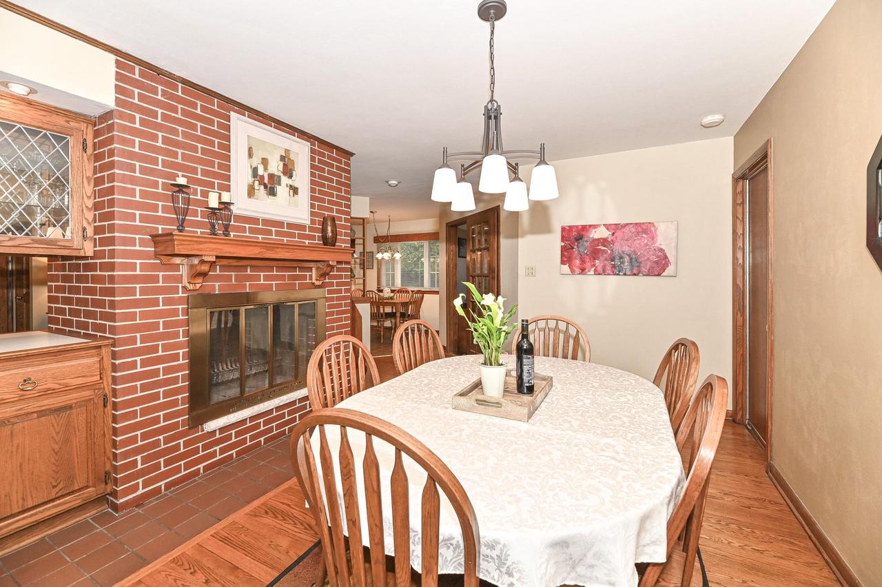 S66W13085 Somerset DRIVE